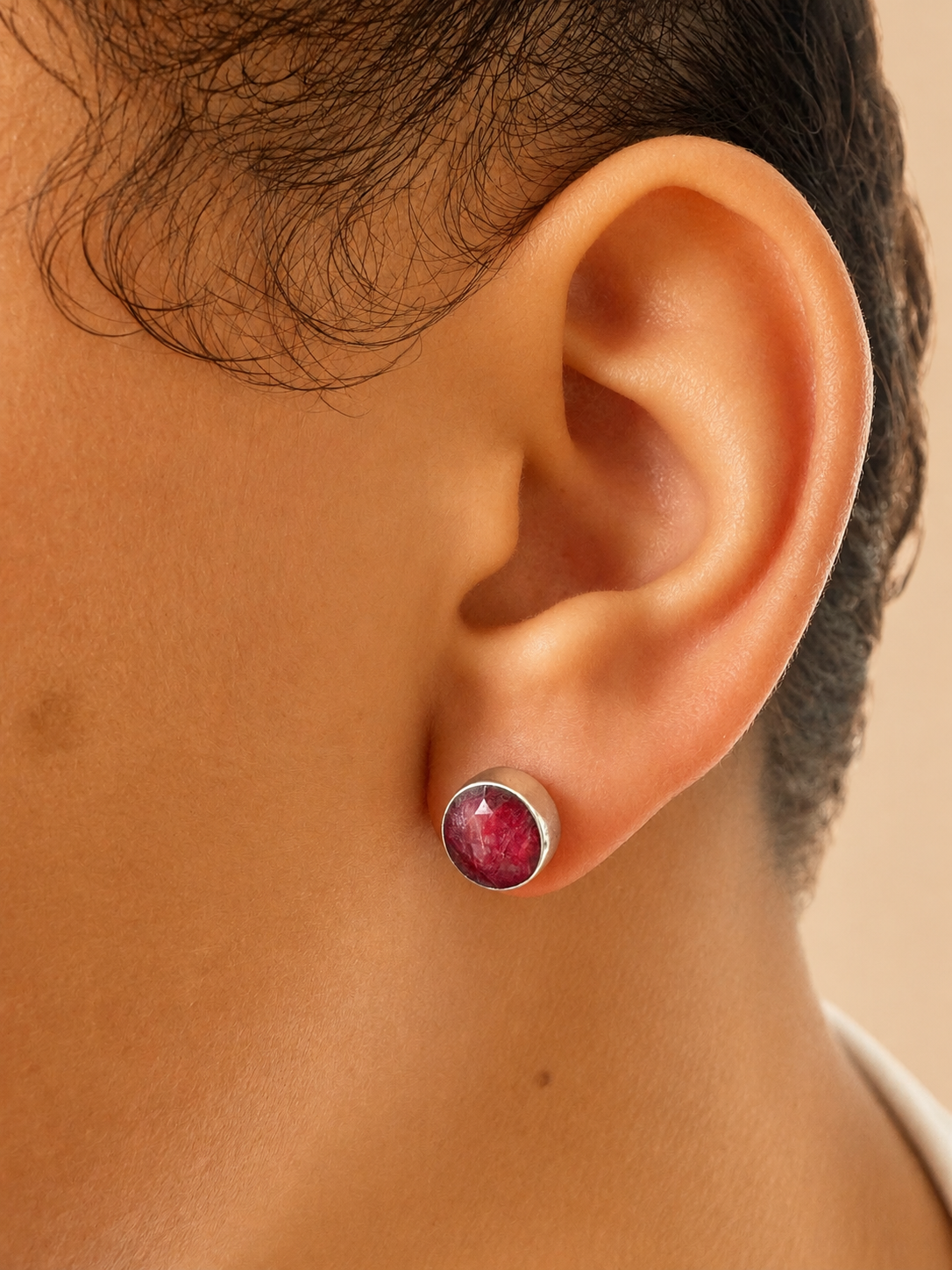 925 Silver earrings with round rubies