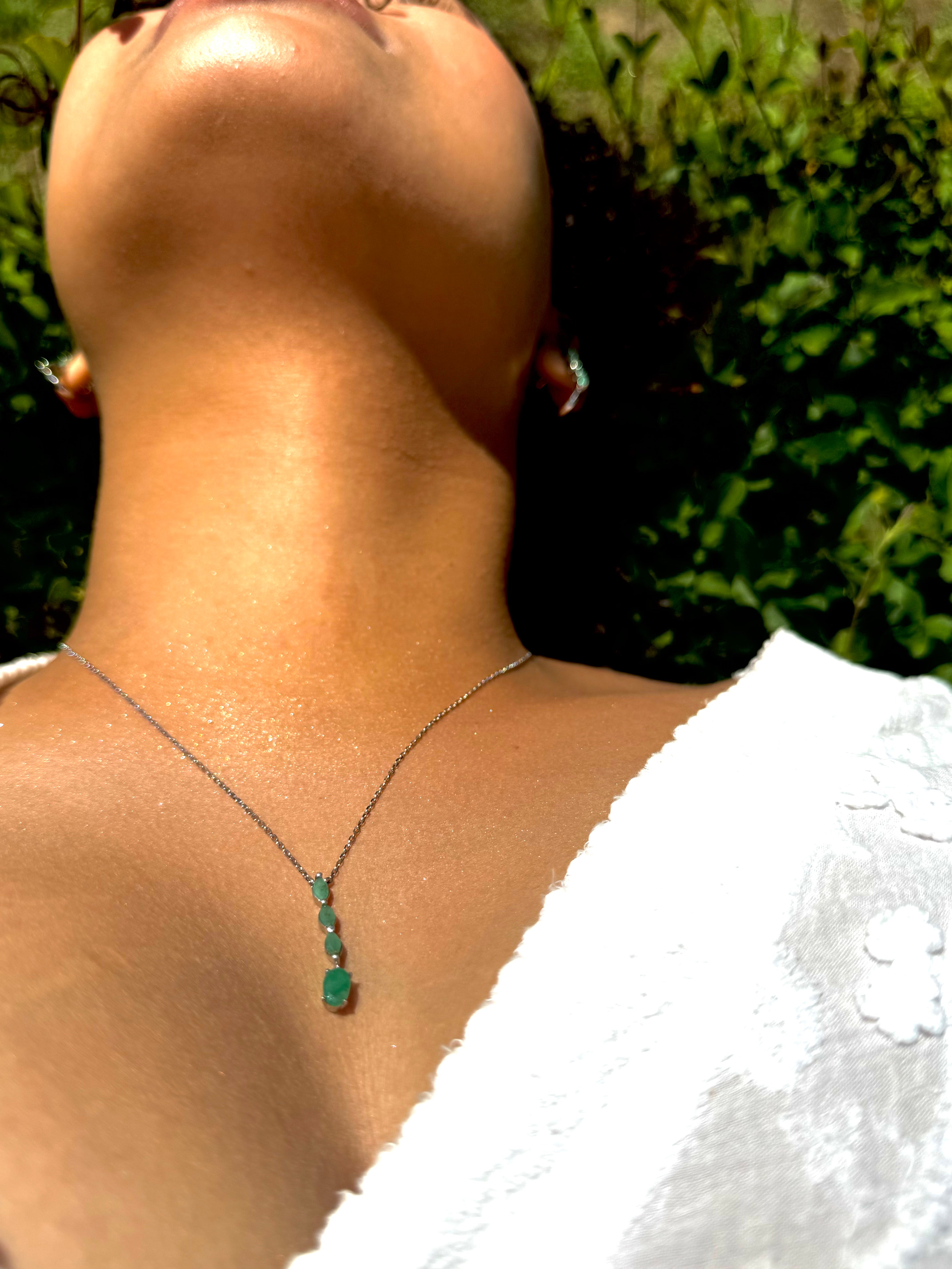 Colar Esmeralda com Quatro Ovais | Prata de Lei