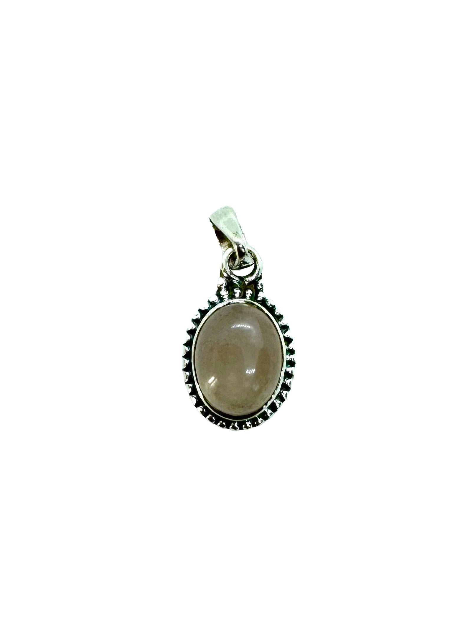 Pendente oval de quartzo rosa com prata