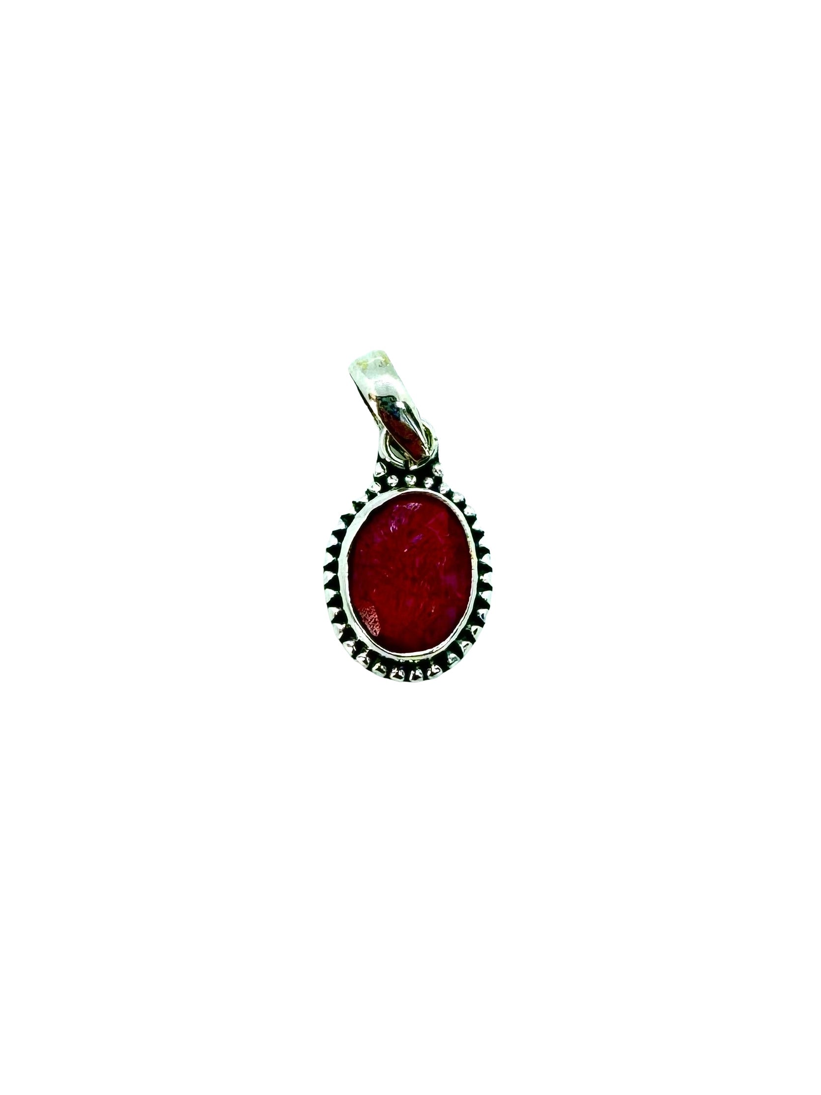 Pendente oval de rubi com prata