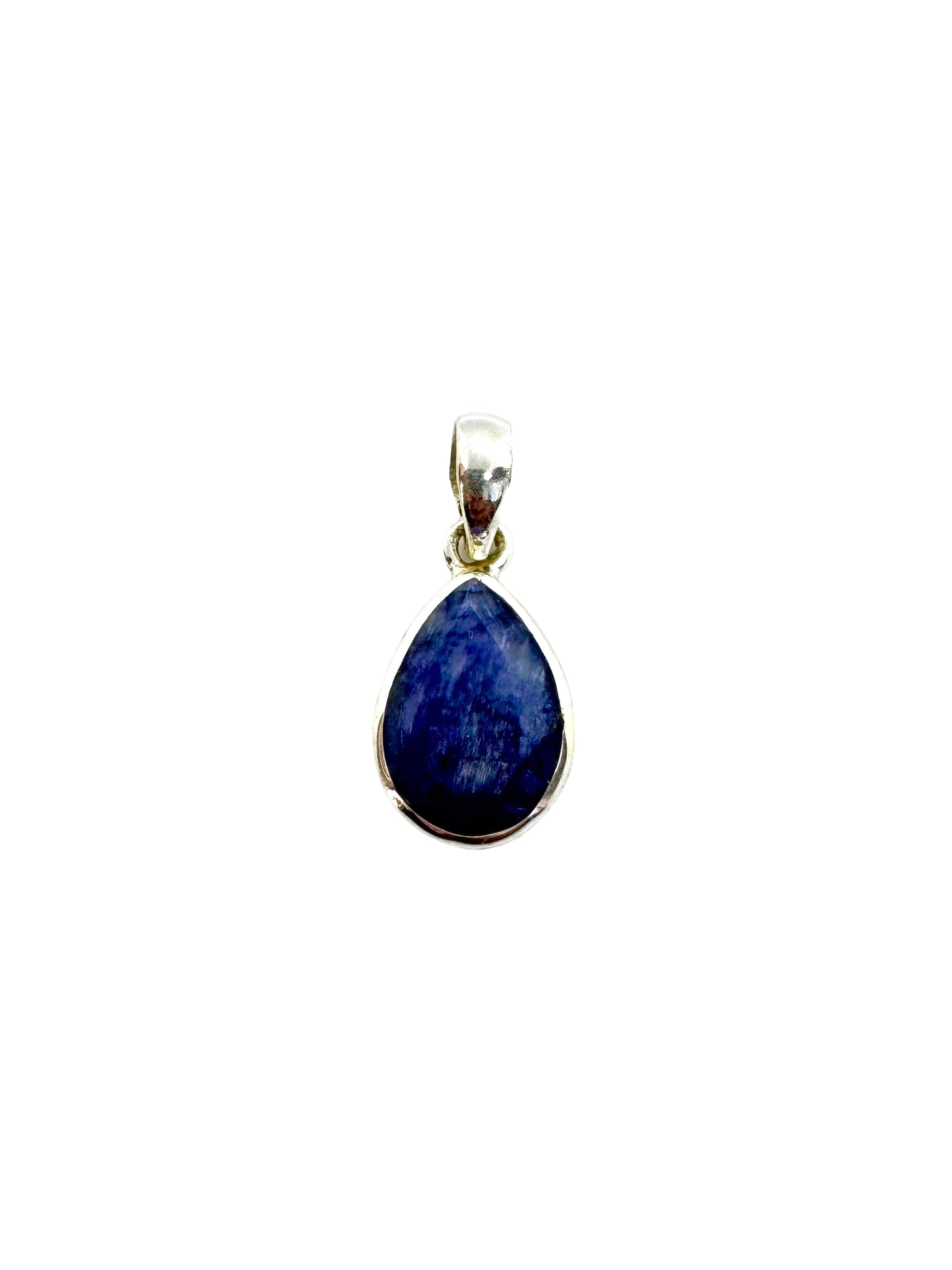 Pendente de safira azul em forma de lágrima com prata