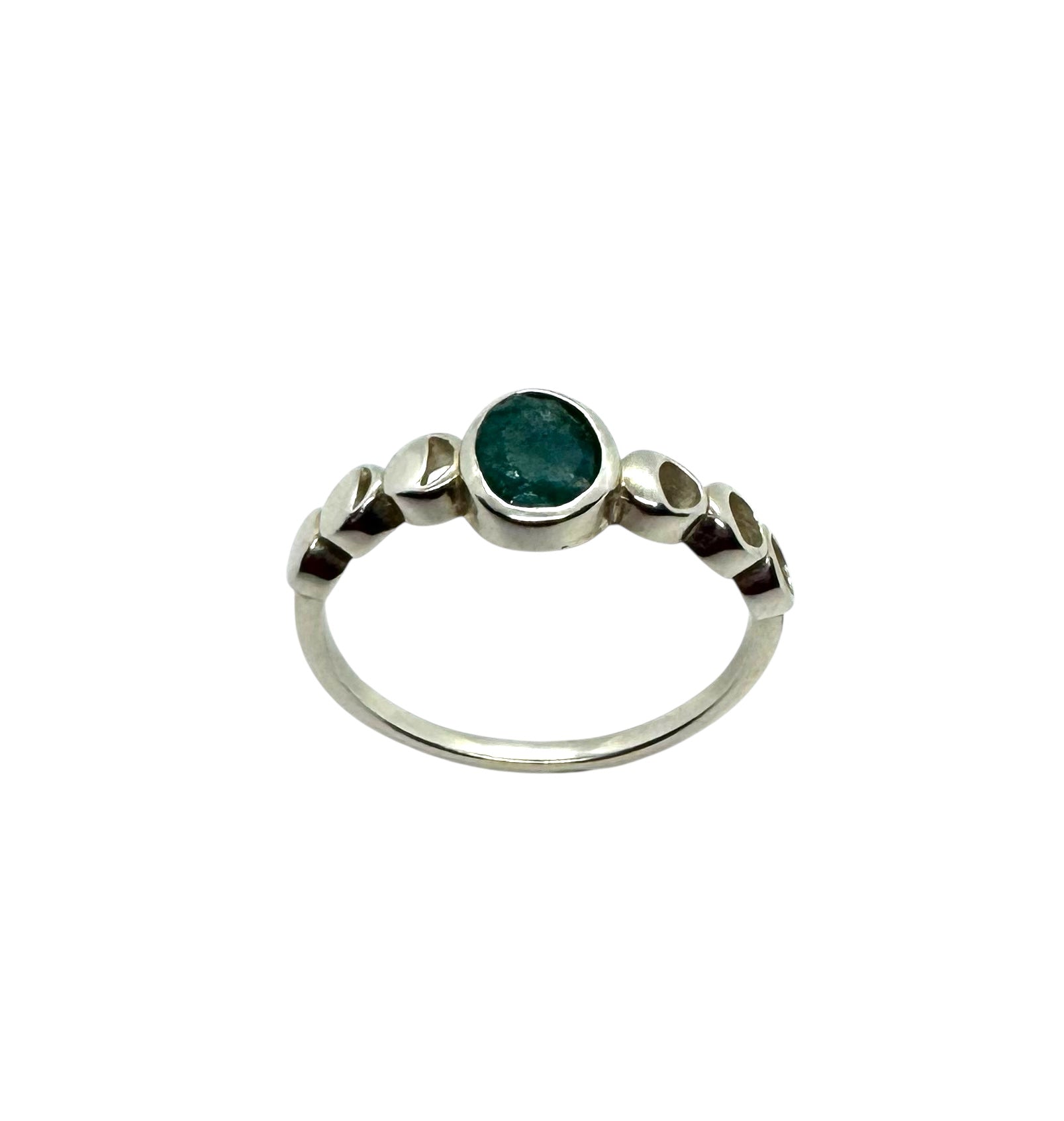 Anel Fases da Lua com Esmeralda Cabochão | Prata de Lei