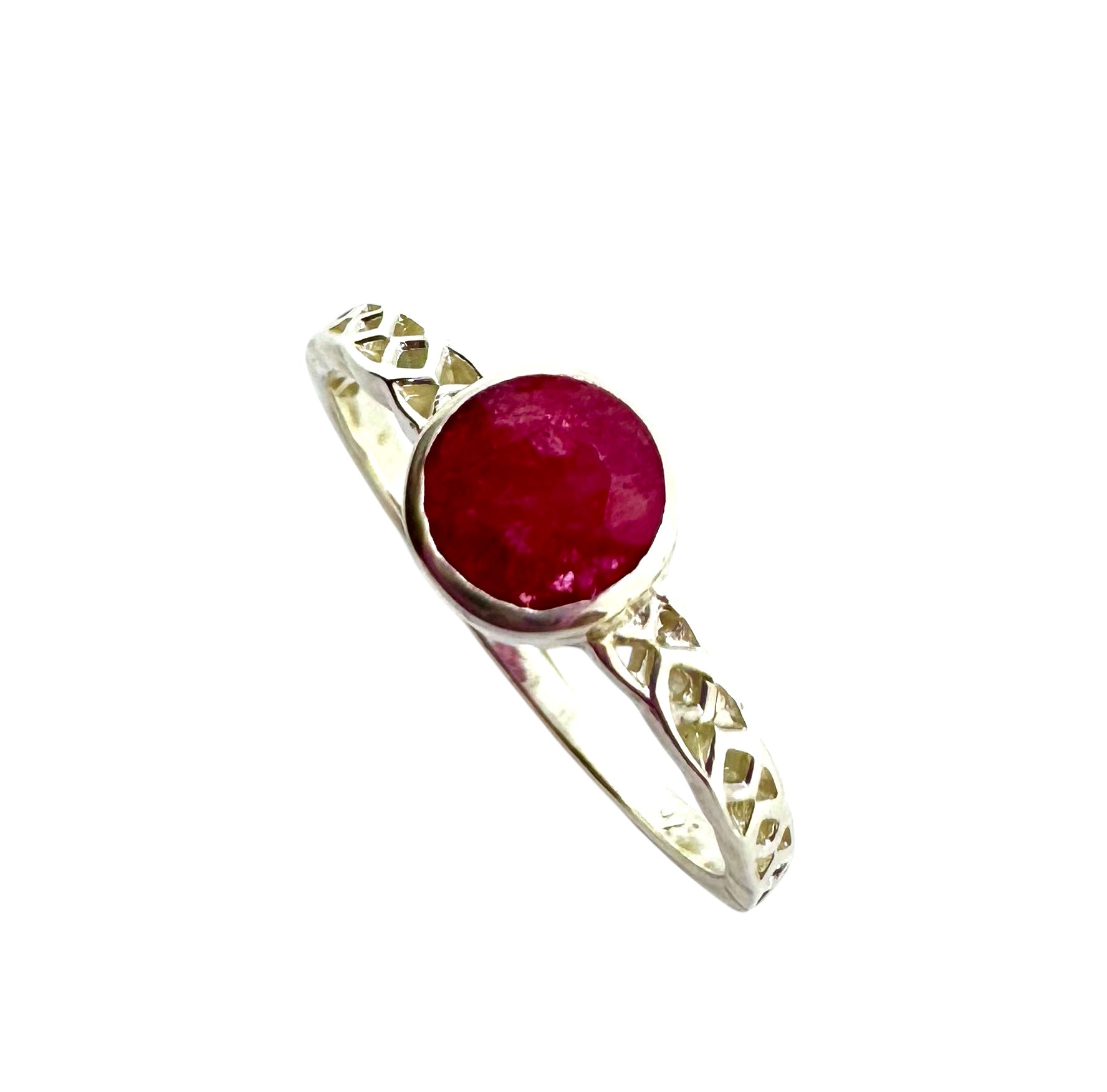 Anel Cabochão de Rubi | Prata de Lei e Rubi