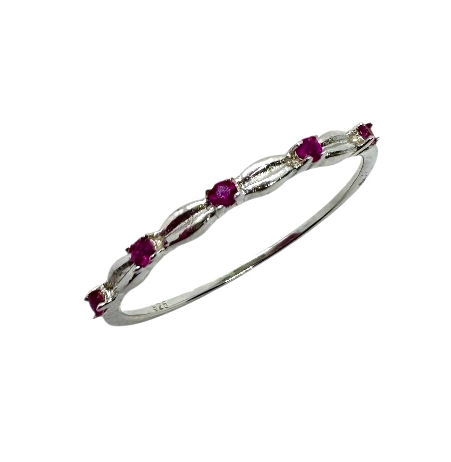 Anel Ruby Whisper | Prata de Lei e Rubis