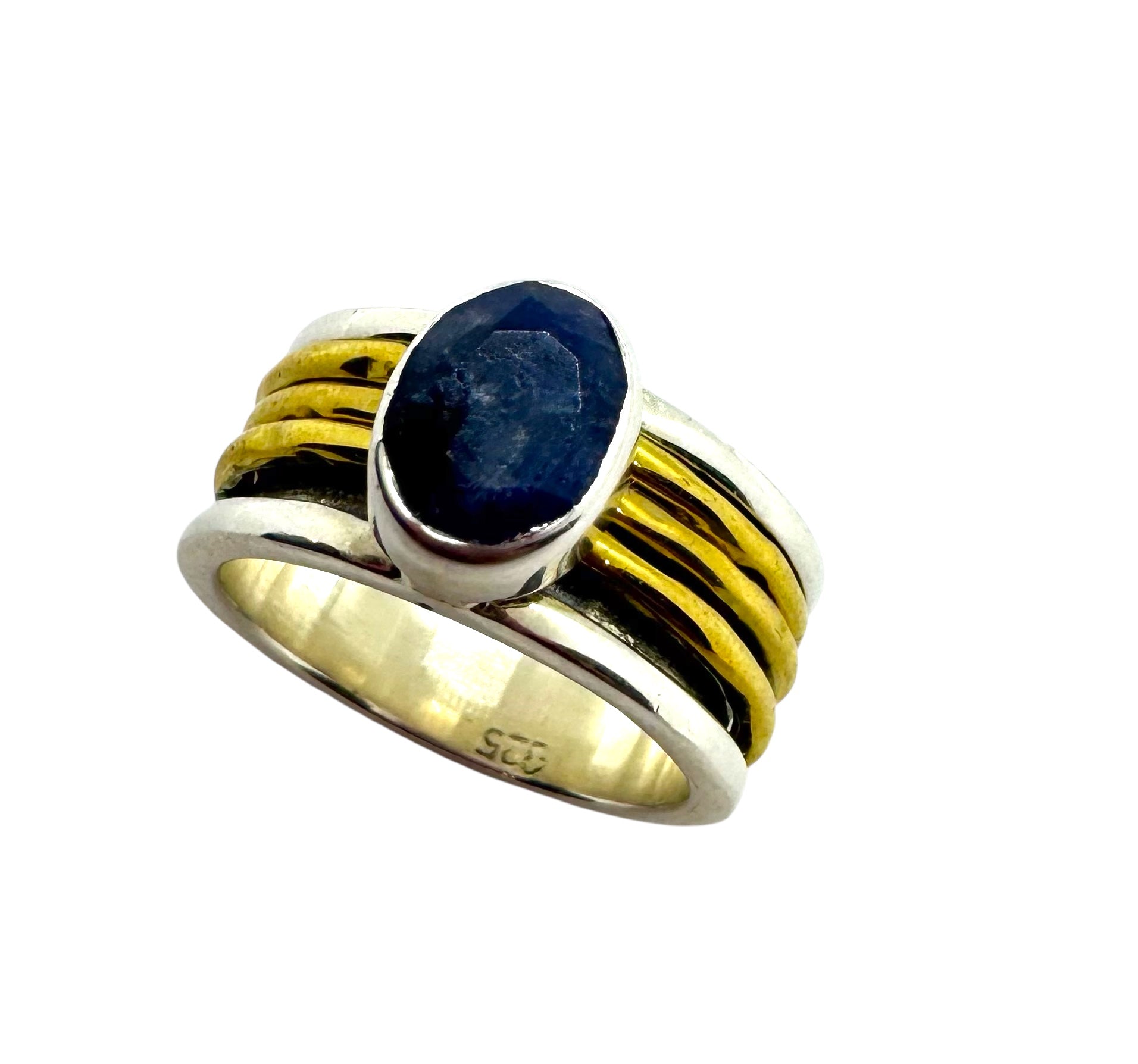 Anel em Prata com Cabochão Oval, Safira e Detalhes em Latão