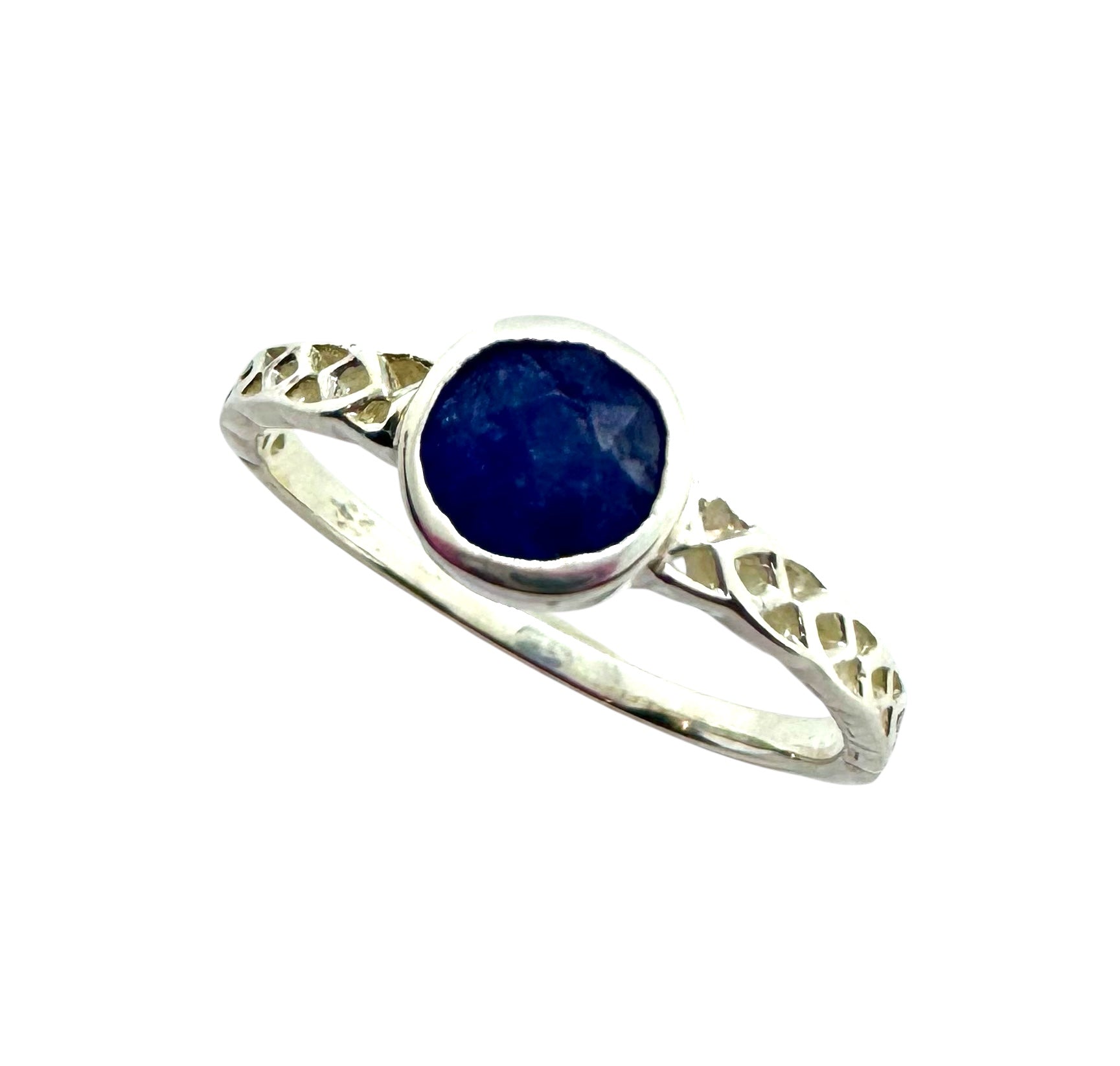 Anel com Safira Cabochão Redondo