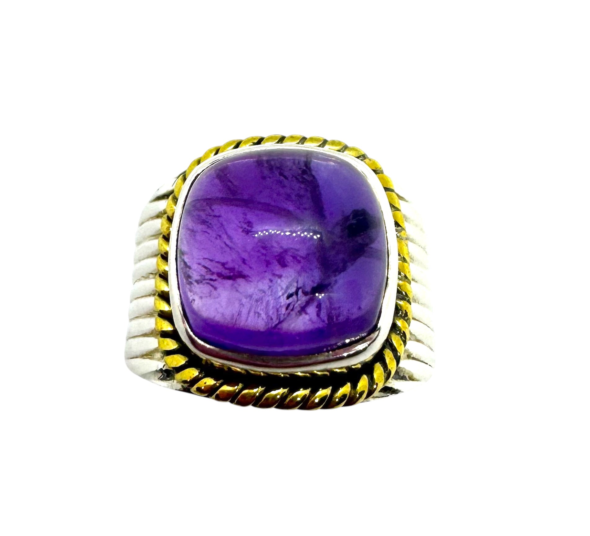 Anel em Prata com Cabochão Quadrado em Ametista e Detalhes em Latão