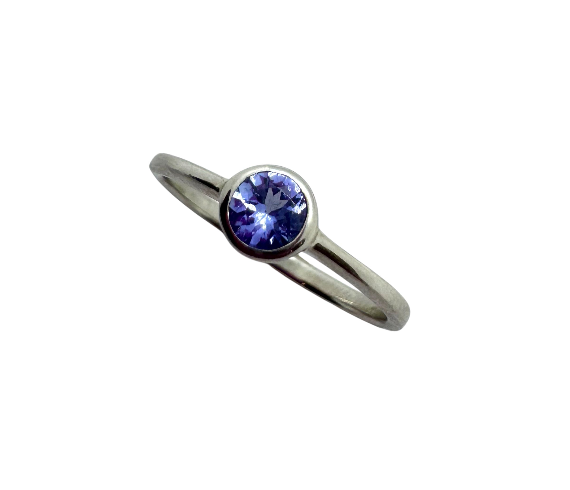 Delicate Ring | Sterling Silver & Tanzanite