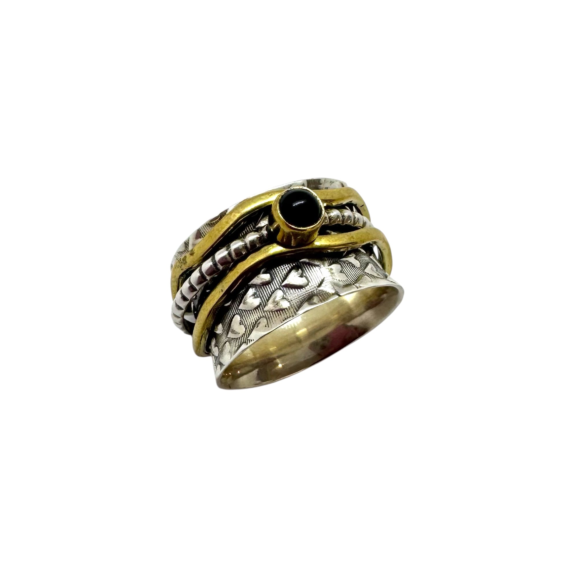 Anel Cabochão de Espinélio Preto | Detalhes em Prata de Lei e Latão