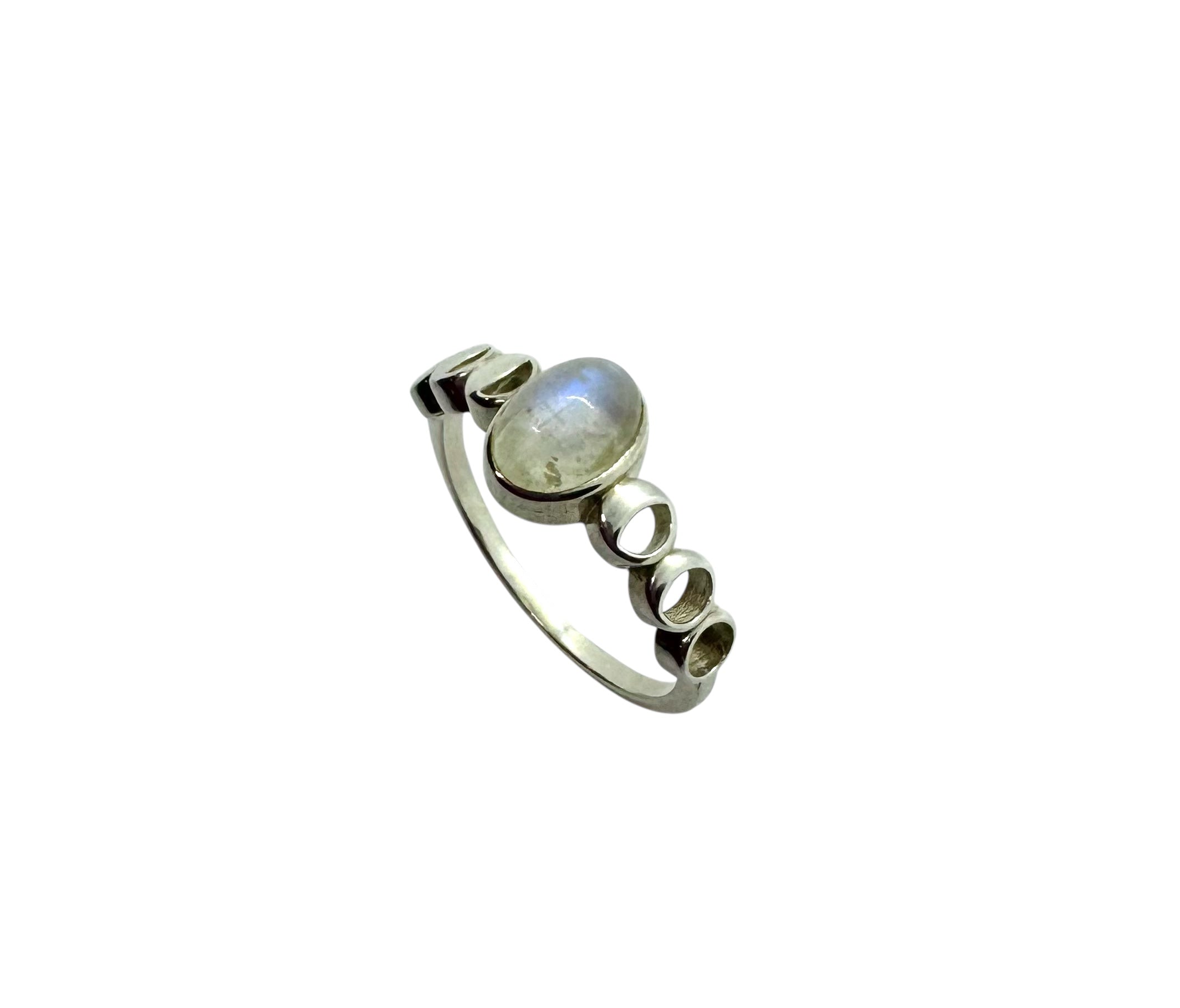 Anel Cabochão Oval com Pedra da Lua e Fases da Lua