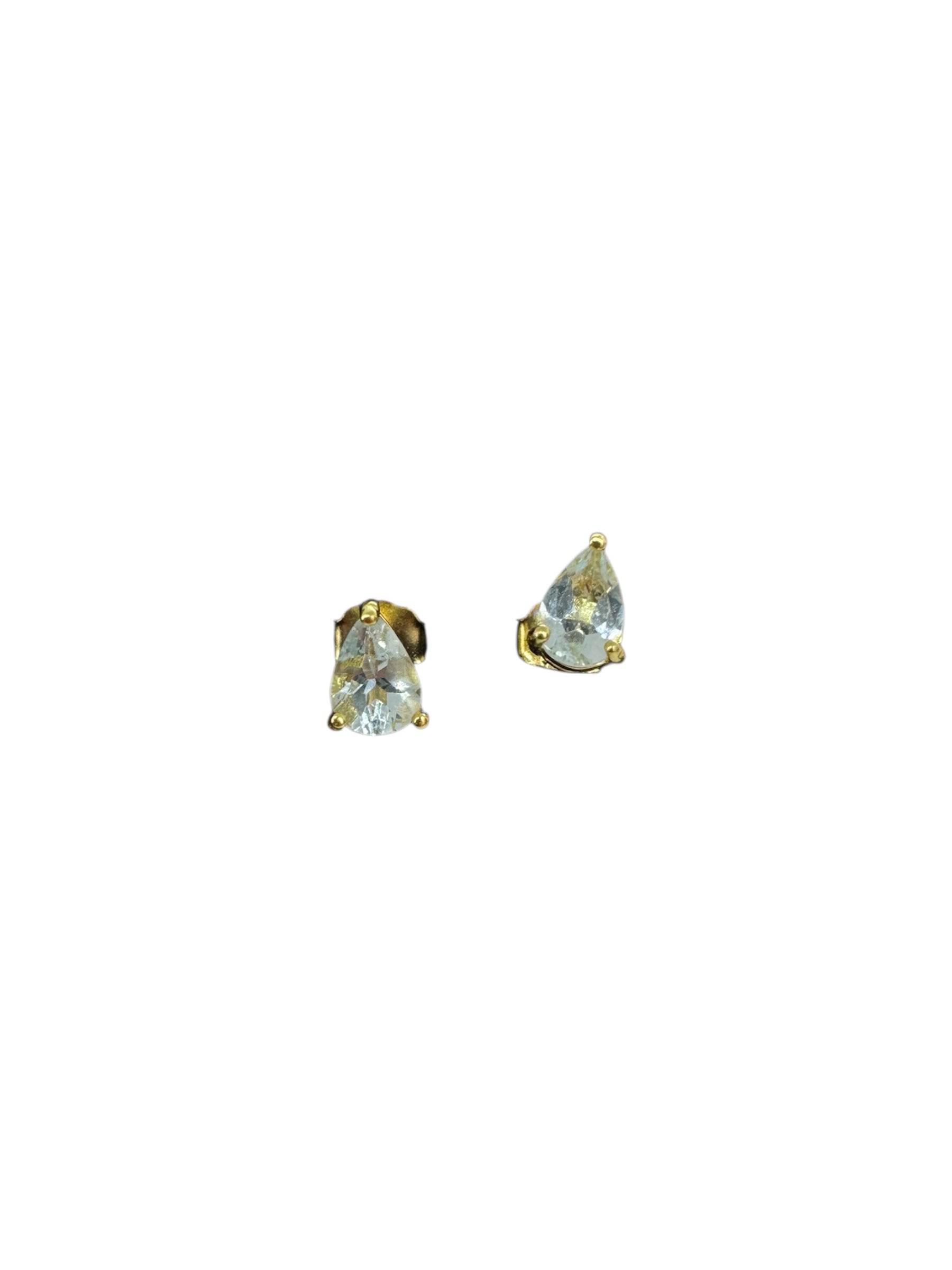 Brincos com prata banhada a ouro e topázio azul facetado em forma de lágrima