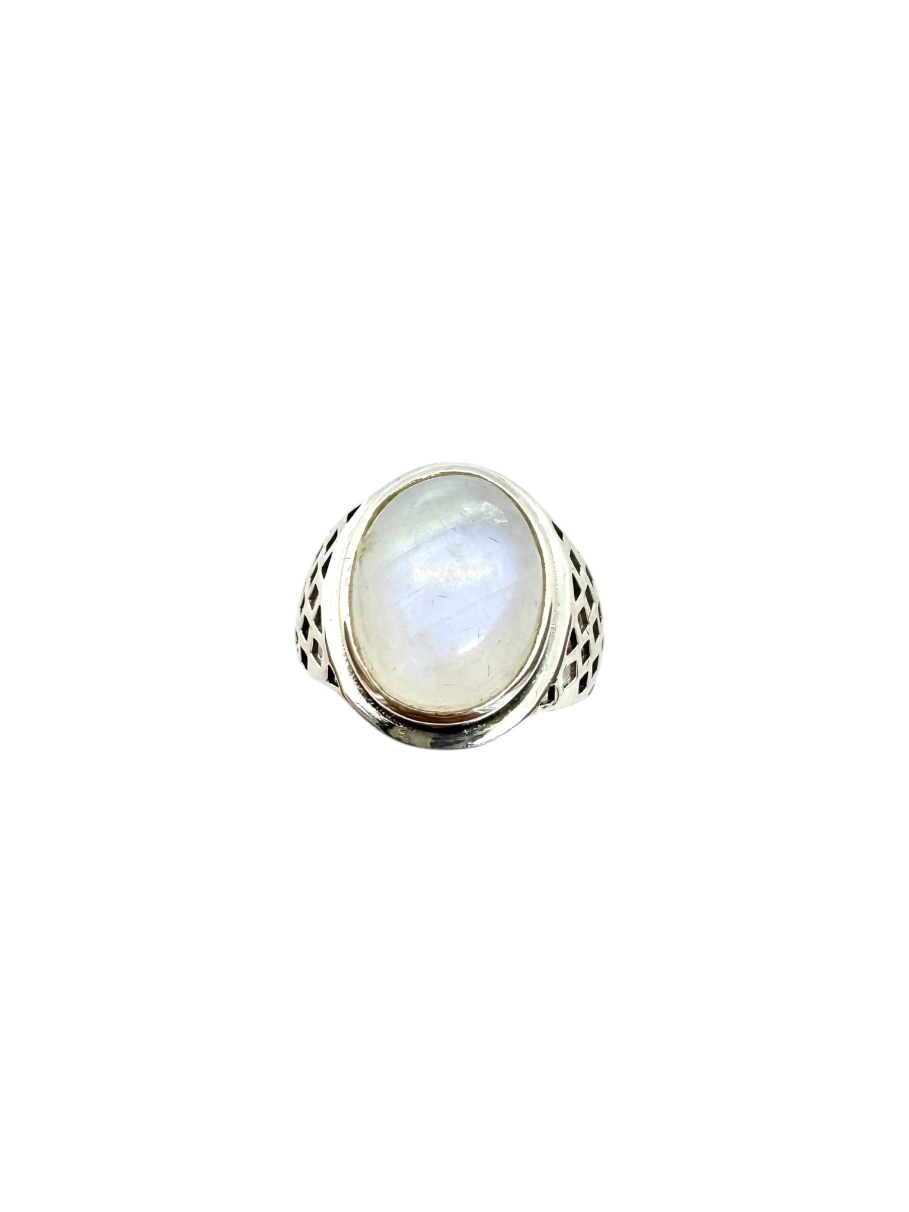 Anel oval de pedra da lua cabochão e prata de lei