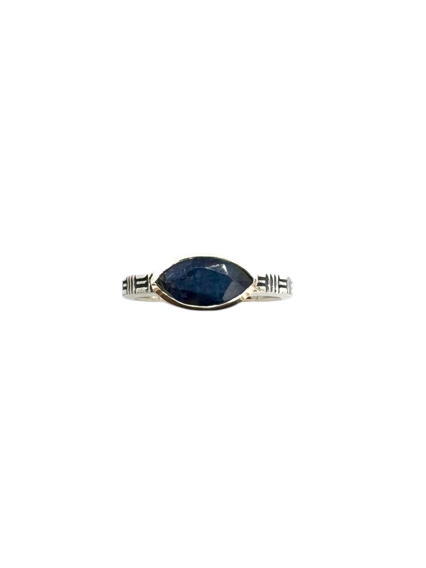 Safira azul marquise facetada e prata de lei