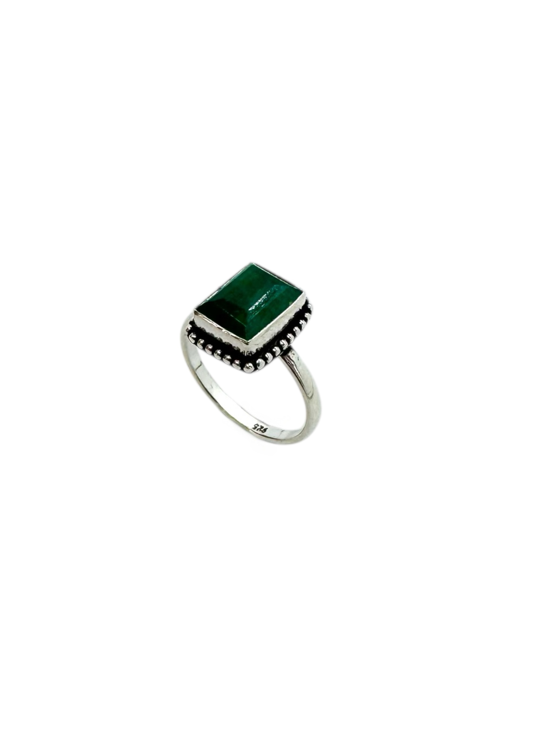 Cabochão retangular de esmeralda e prata de lei