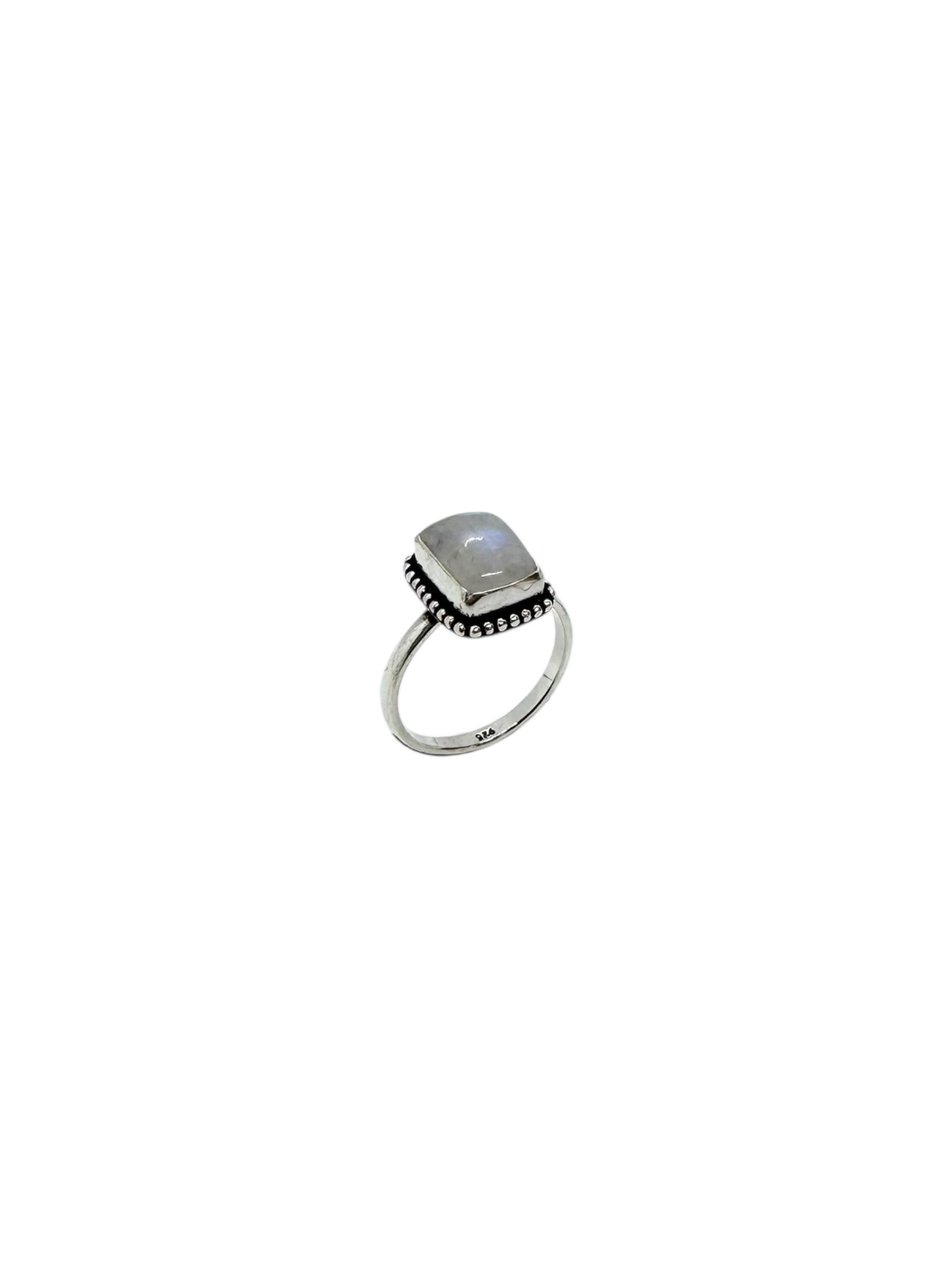Cabochão retangular de pedra lunar e prata de lei