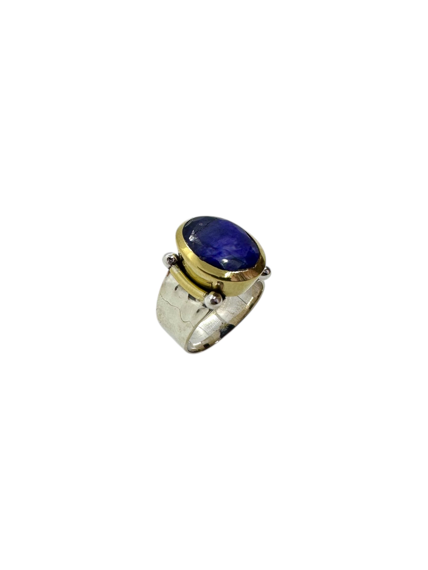 Anel Cabochão Oval Safira