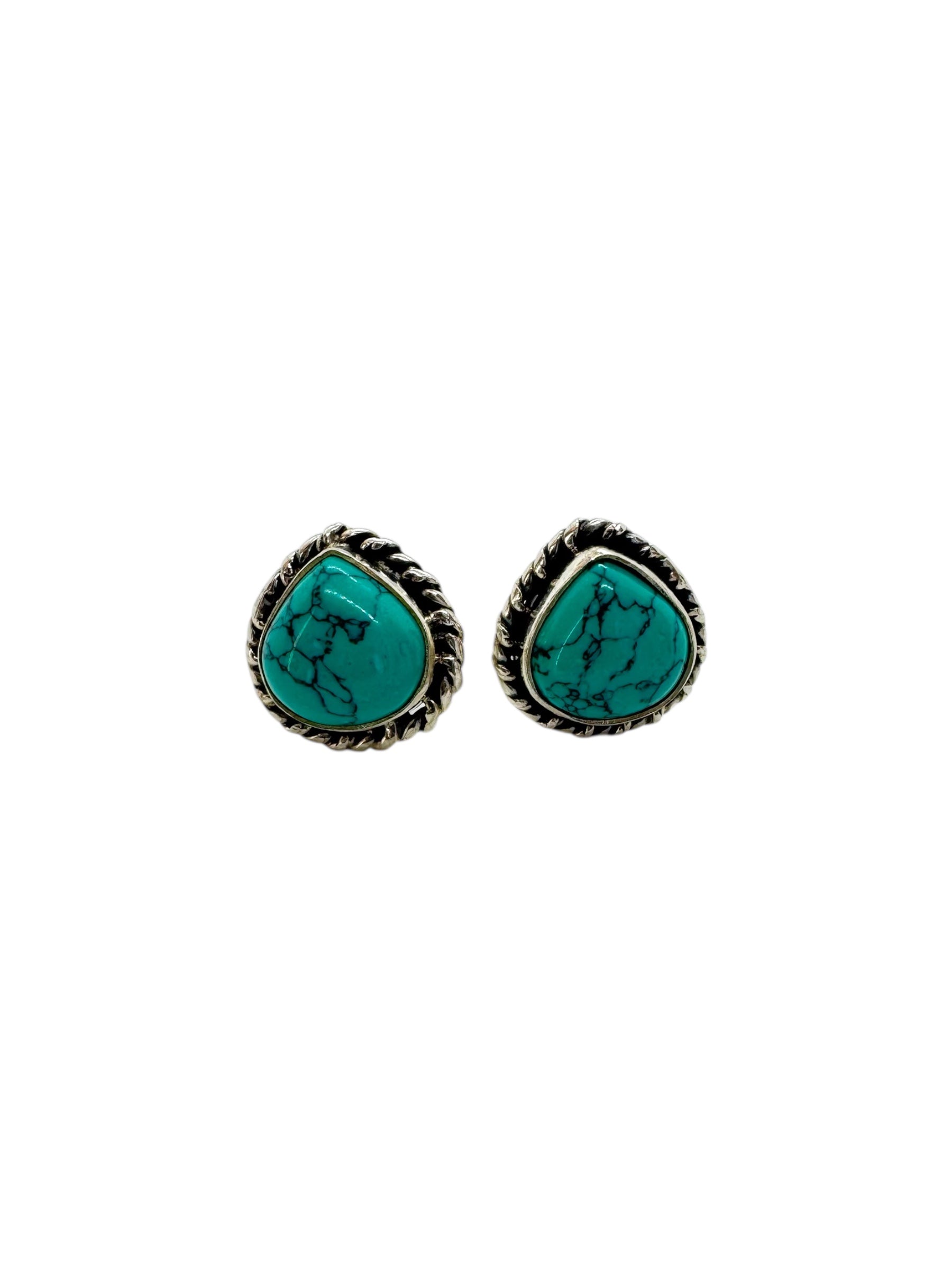 Brincos em prata e cabochão turquesa
