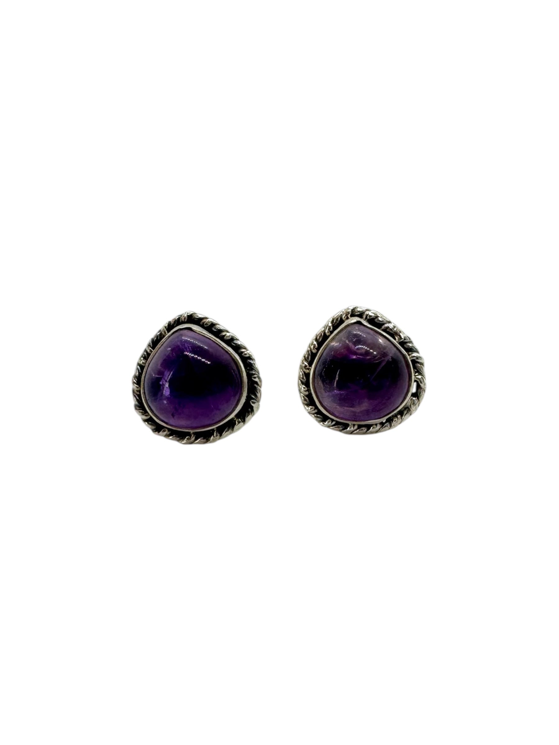 Brincos de prata e cabochão de ametista