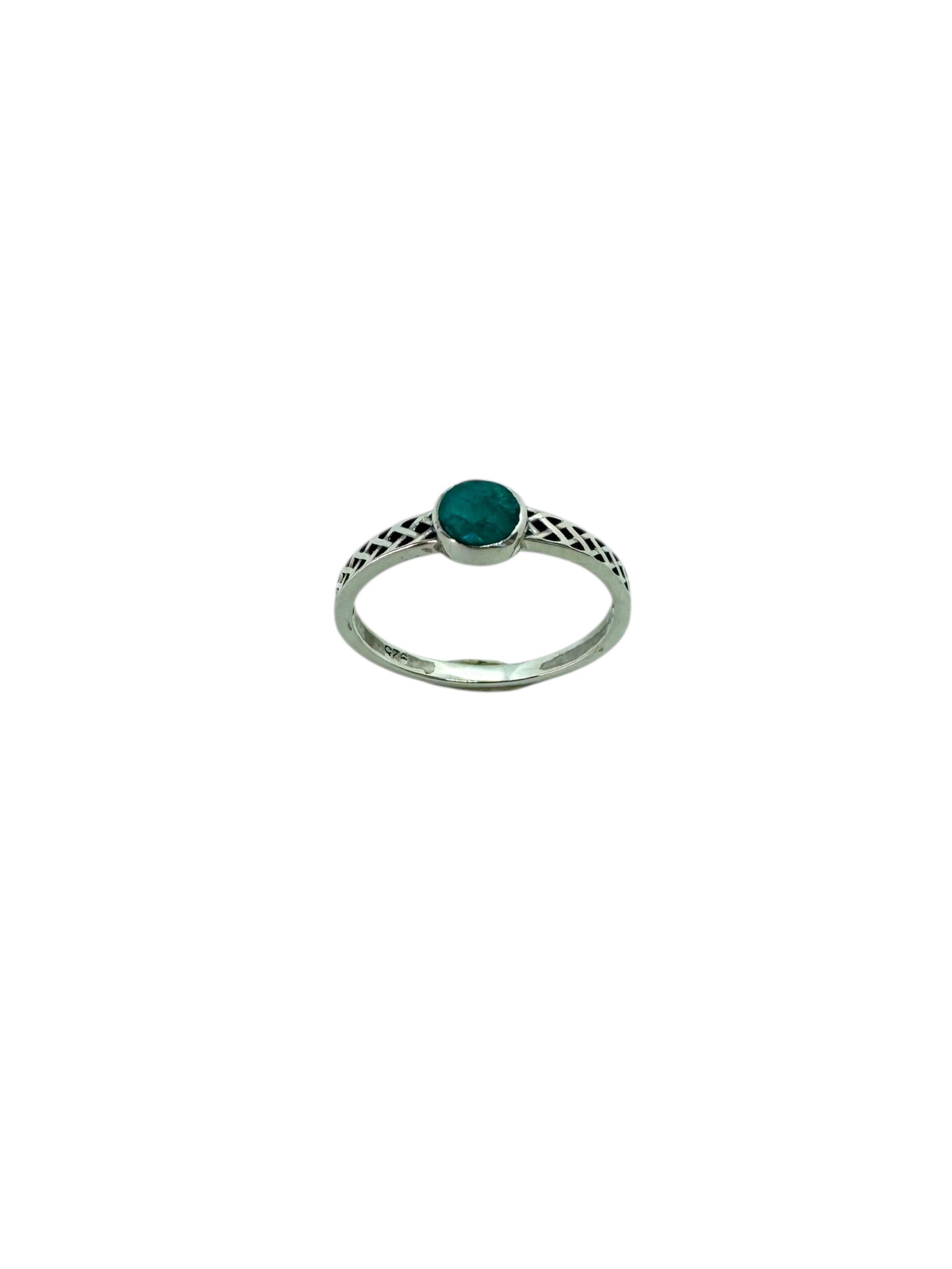 Anel Cabochão Esmeralda em Prata