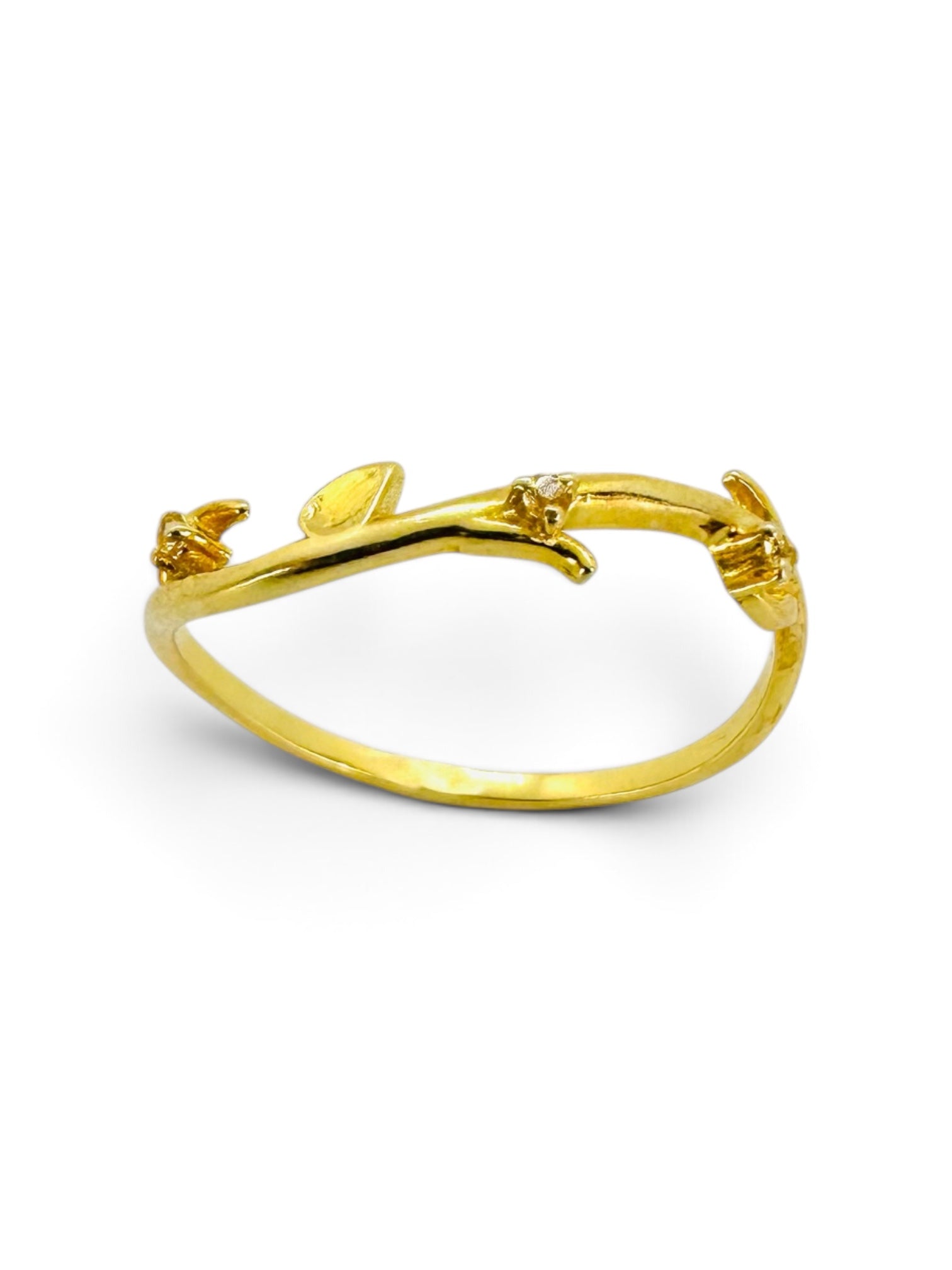 Delicate 925 sterling silver in gold color  ring with flowers and citrine.