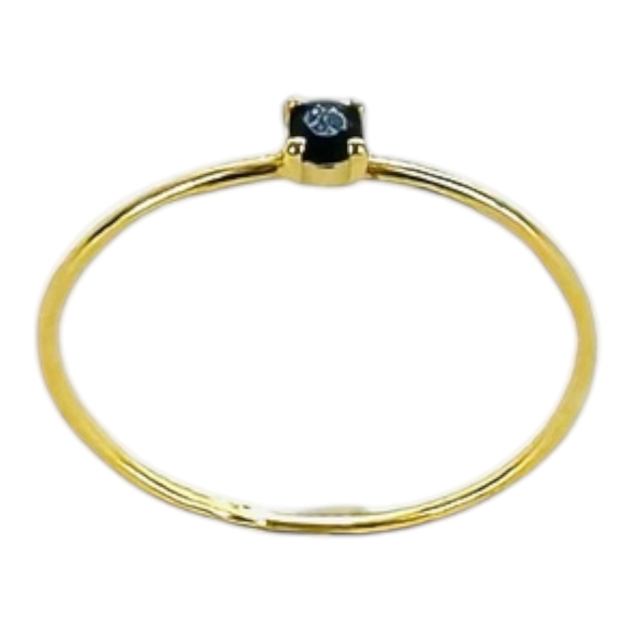 Minimalist gold-plated 925 silver solitaire ring with a round black spinel