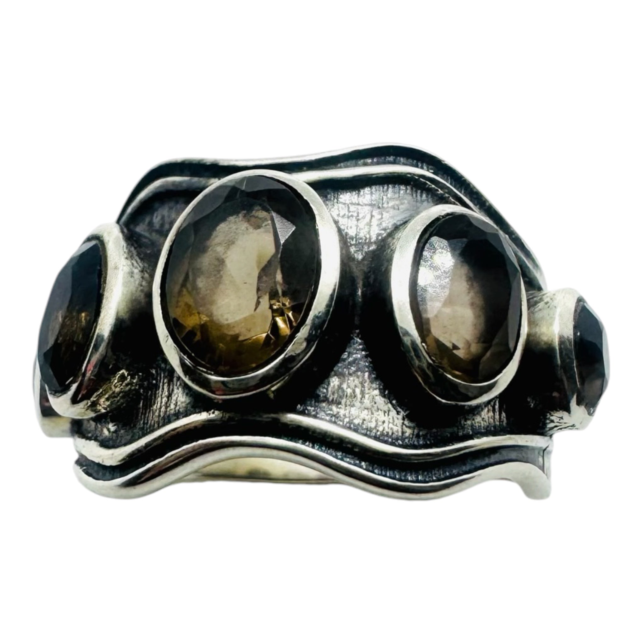 sterling silver ring with oval quartz smock